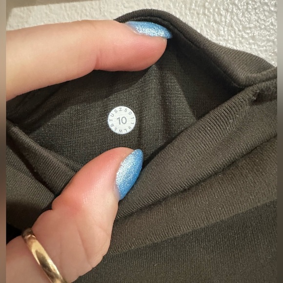 Lululemon Groovy Flare Olive Green - Picture 6 of 7